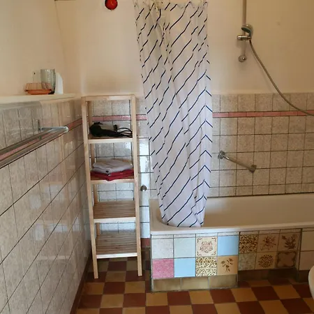 Hof Welzin - Frau Hermine * Passow (Parchim)